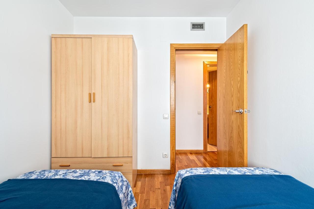 Calido Apartamento Con Piscina En Barcelona Ripollet Bagian luar foto