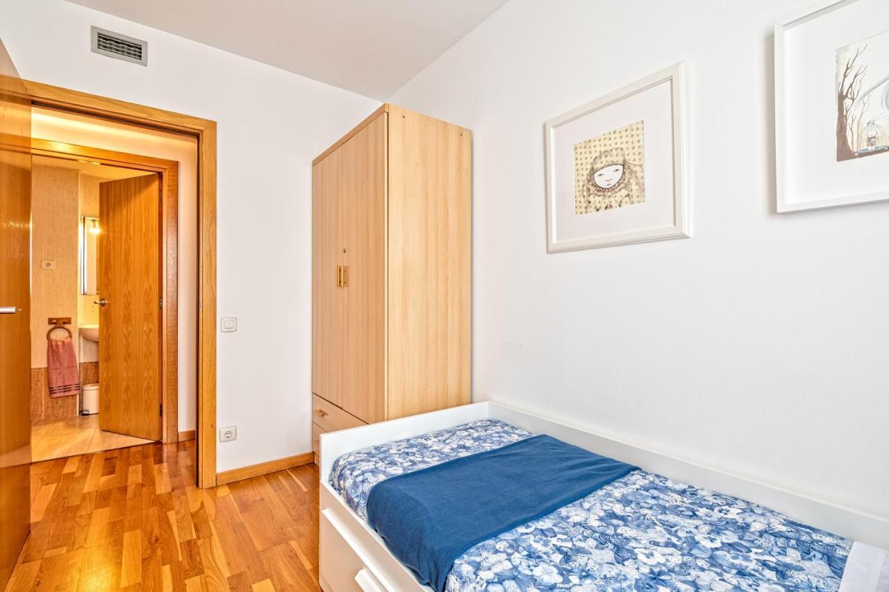 Calido Apartamento Con Piscina En Barcelona Ripollet Bagian luar foto